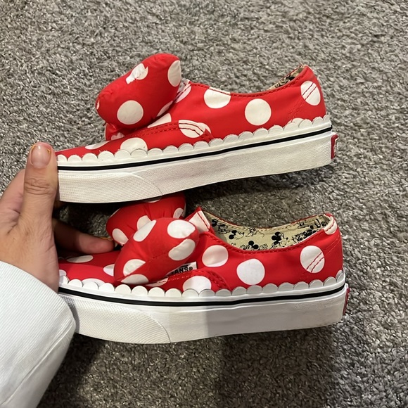 Disney kids vans - Picture 3 of 8